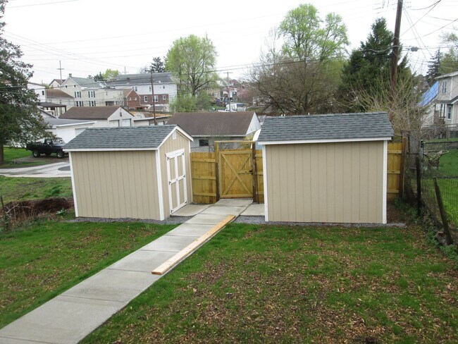 Building Photo - 408 W Wilson Blvd