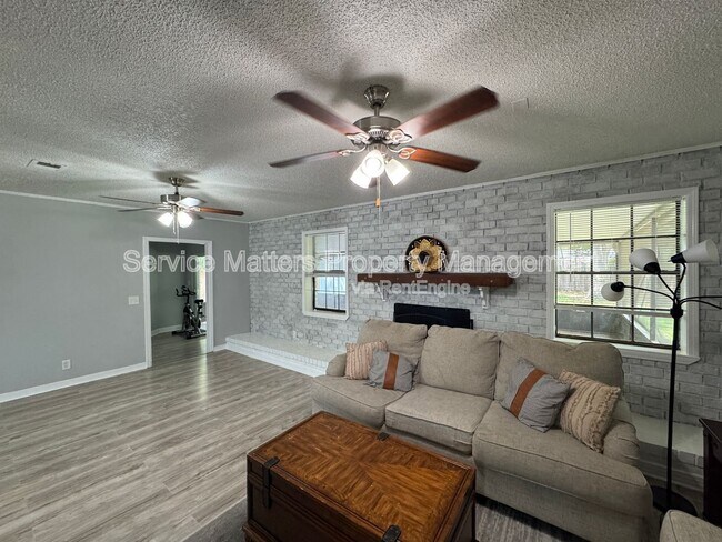 Foto del edificio - 4213 Queens Ct