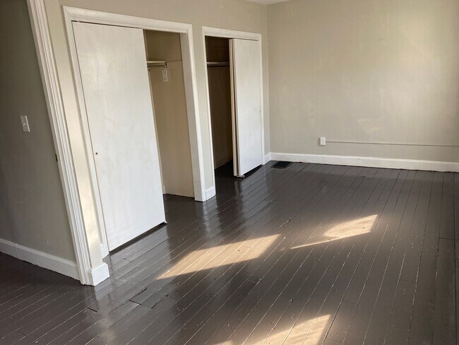 Foto del edificio - 351 W North St