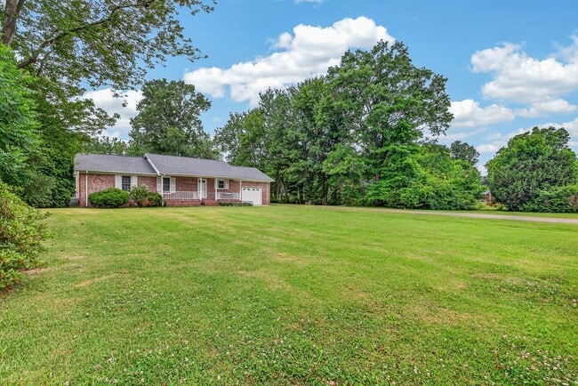 Building Photo - 1313 Pony Farm Rd