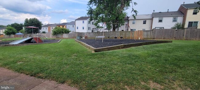 Building Photo - 10323 Trundle Pl