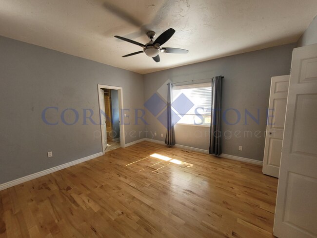 Building Photo - $500 OFF AUGUST RENT!! Fantastic Home Near...