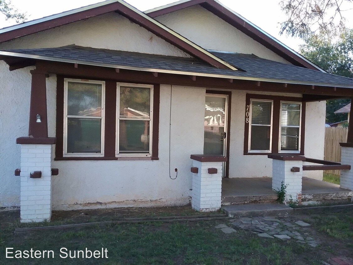 Primary Photo - 2 br, 1 bath House - 708 South Avenue A