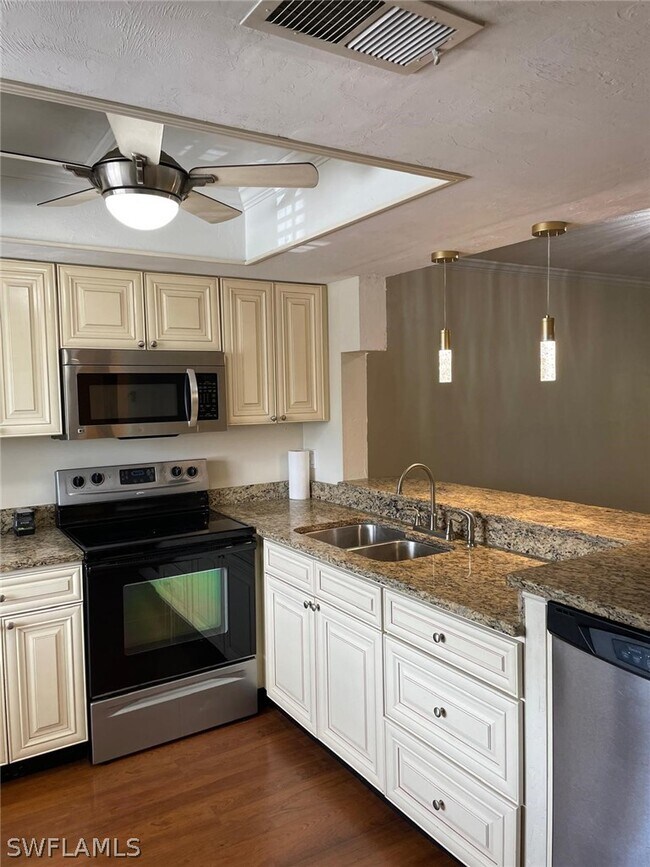 Foto del edificio - 2385 Naples Trace Cir