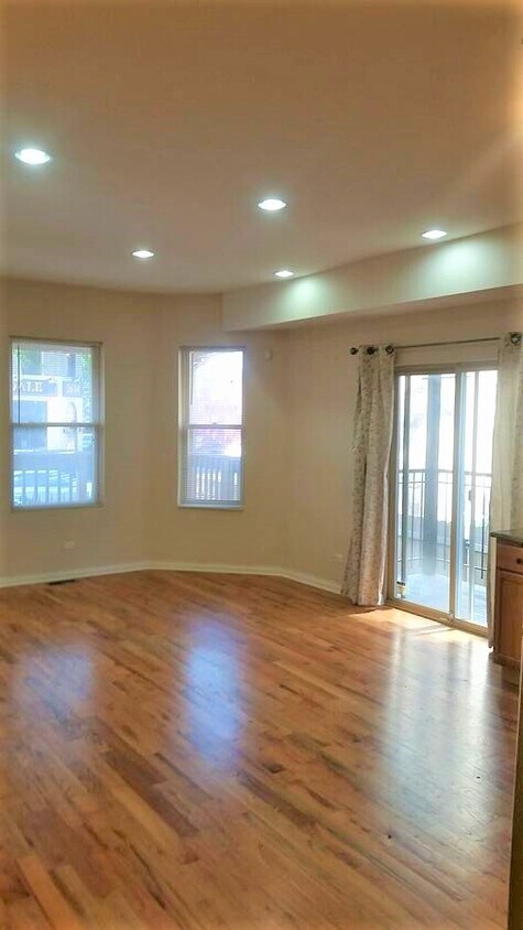 Photo - 3637 W belmont (Chicago, IL)