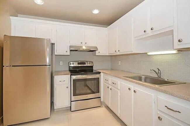 Building Photo - 78 Monaco Blvd