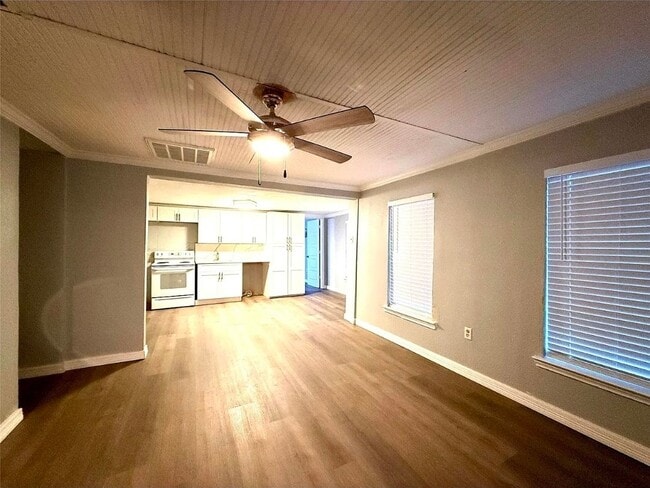 Building Photo - 126 Holly Ridge