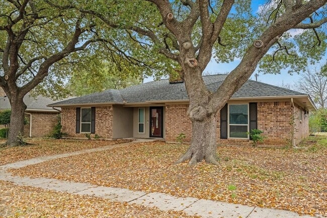 Building Photo - 311 Gwendola Dr