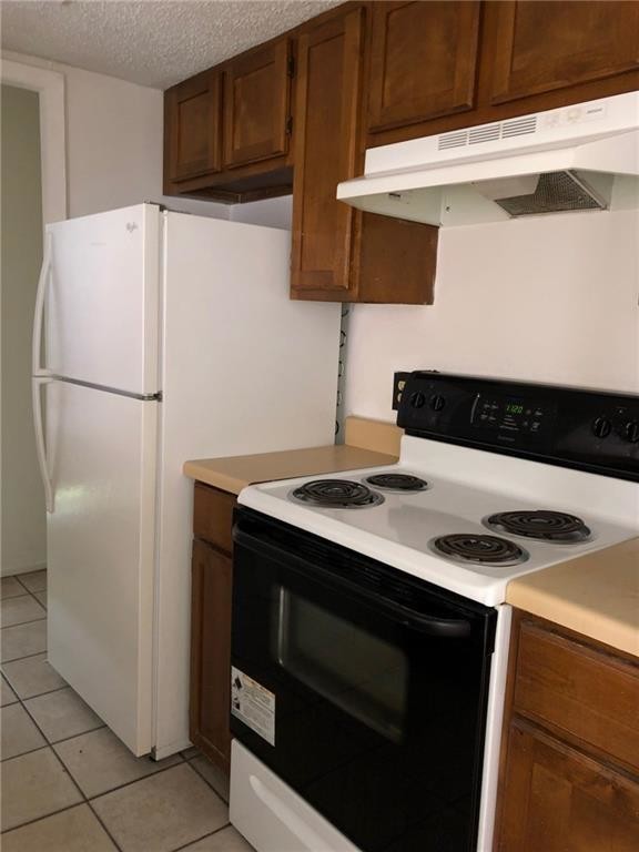 Building Photo - 6213 Wilderock Dr