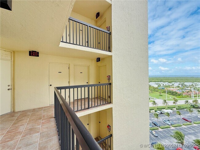 Foto del edificio - 9500 S Ocean Dr