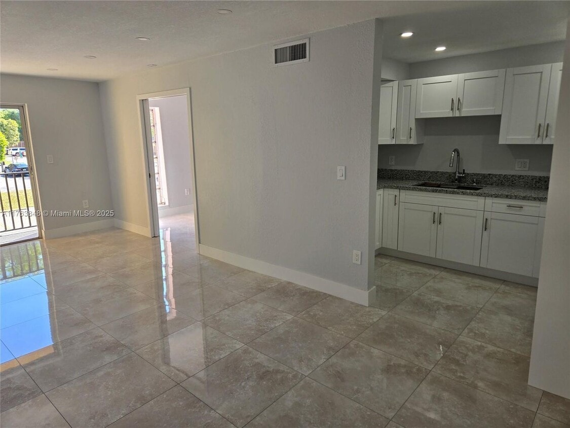 Photo - 4803 NW 7th St-20214-20214