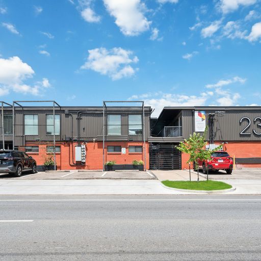 Building Photo - Dream Montrose