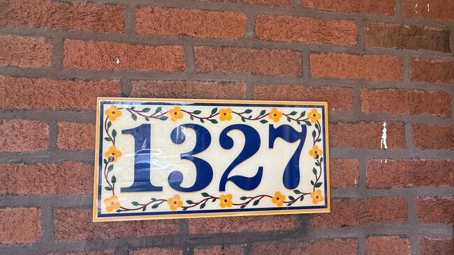 Building Photo - 1327 Euclid Ave