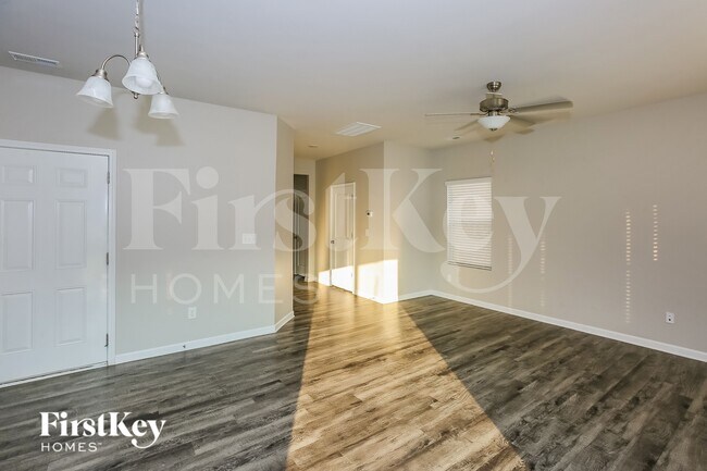 Building Photo - 9613 Hamel St