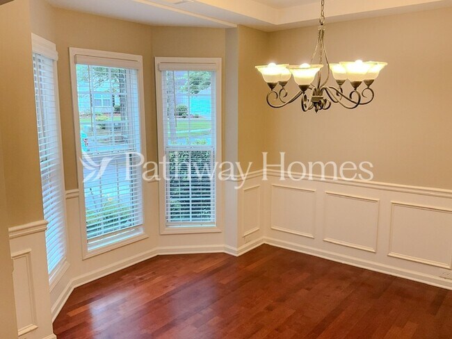 Building Photo - 7959 Larksview Dr