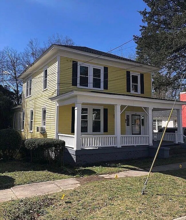 Building Photo - 209 E Capitola Ave