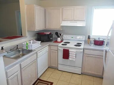 Foto del edificio - 3710 Pardue Woods Pl