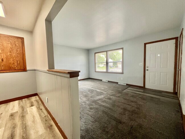 Building Photo - 2606 Iva Ct