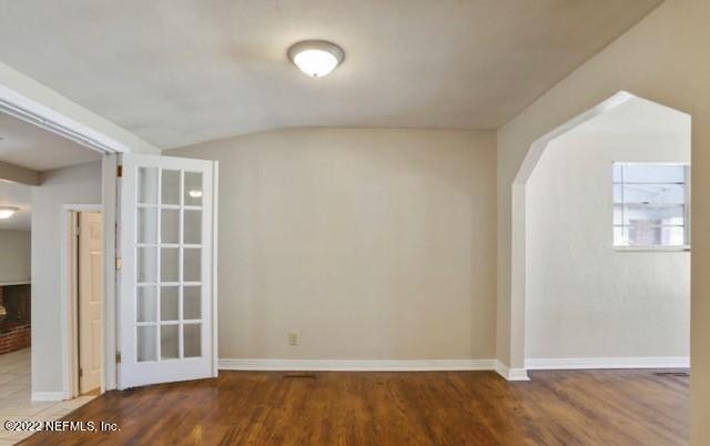 Foto del edificio - 6514 Brandemere Rd S