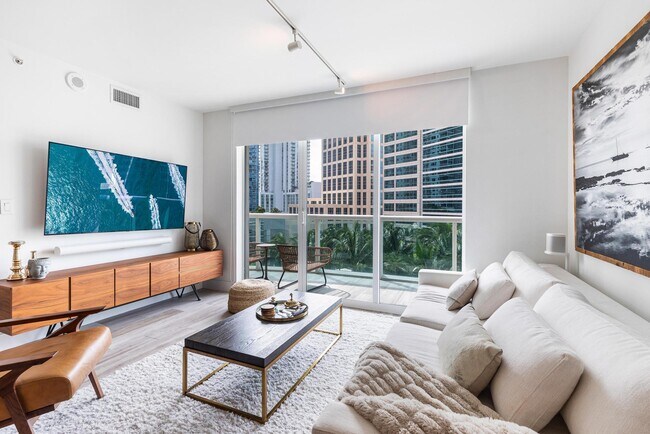 Foto del edificio - 347 N New River Dr E