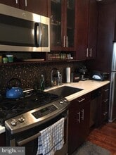 Building Photo - 131 S 13th St