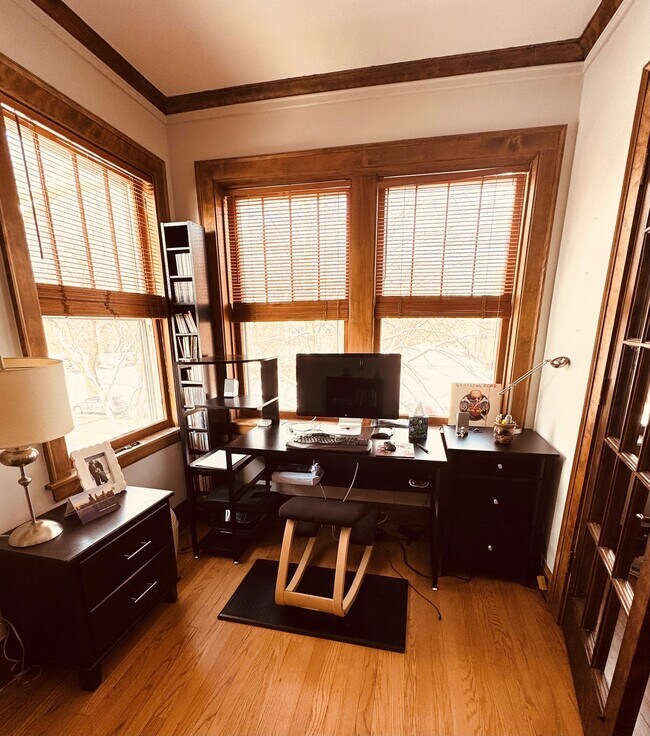 Oficina o dormitorio contiguo al salón. - 114 South Blvd