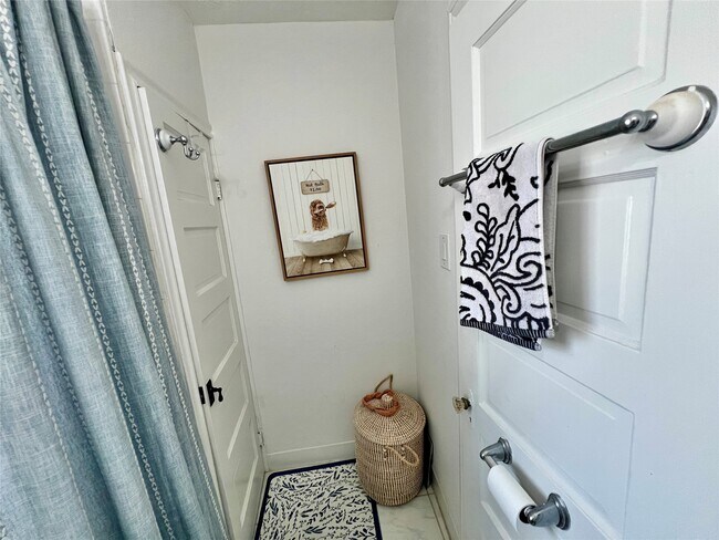 Foto del edificio - 626 Woodland St