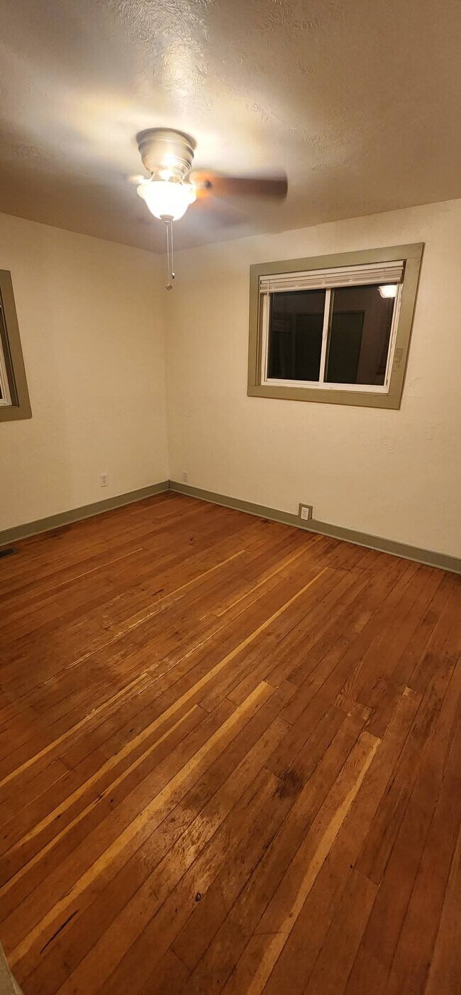 Foto del edificio - 1112 8th St