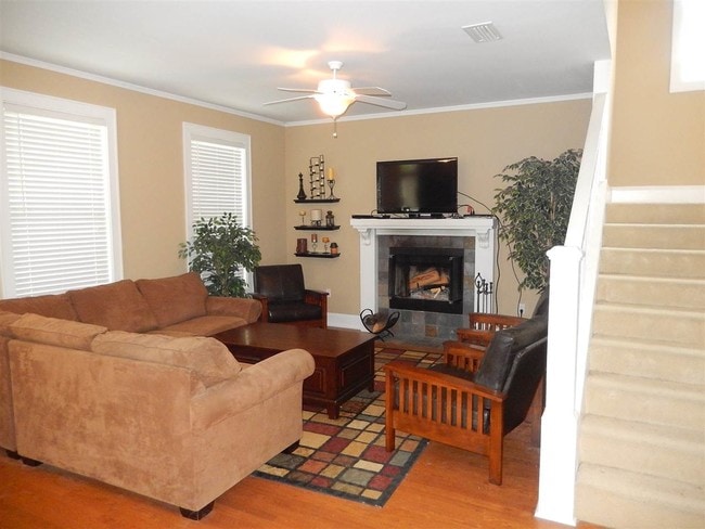 Building Photo - 3065 Morningside Dr