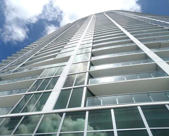 Foto del edificio - 2900 NE 7th Ave