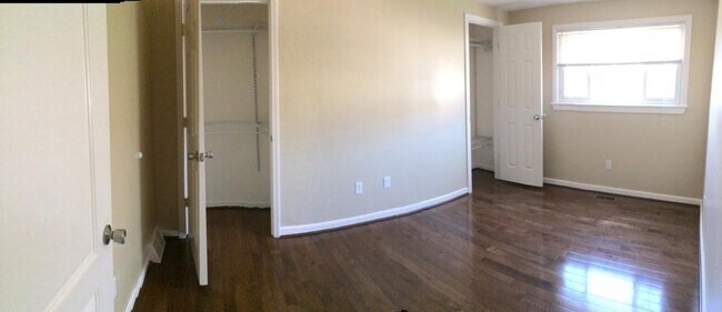 Foto del edificio - 158 Dryden Way