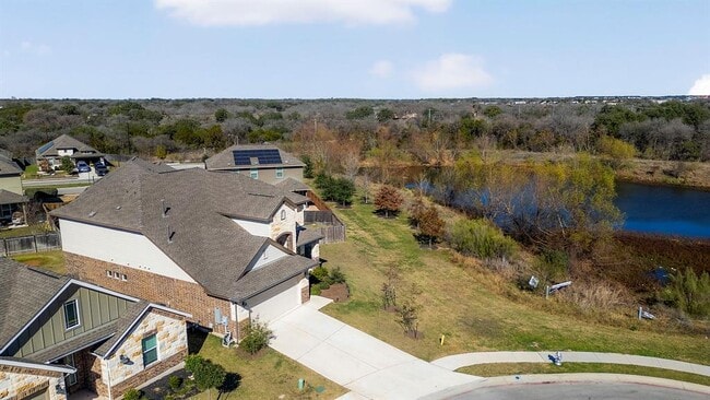 Building Photo - 400 Mante Ct