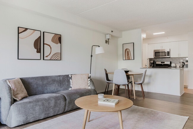 Building Photo - 444 Washington Blvd