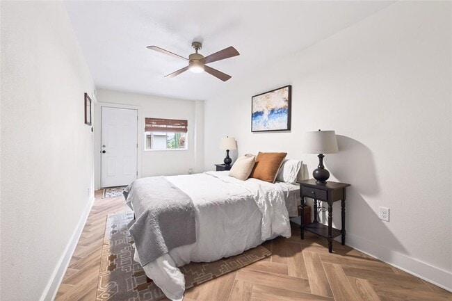 Building Photo - 1706 Palma Plaza