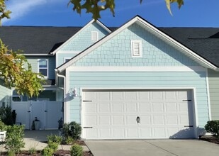 Building Photo - 5451 Knobcone Loop