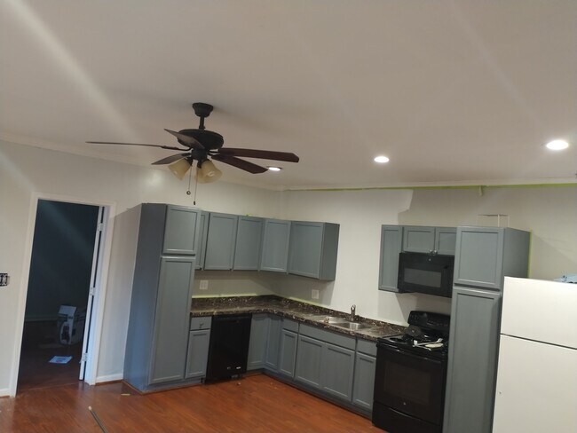 Foto del edificio - 5803 Bridgeport Ct