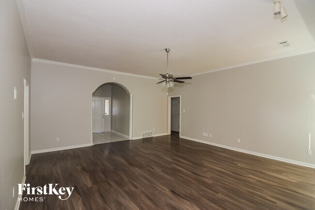 Building Photo - 8917 Carrollwood Ln