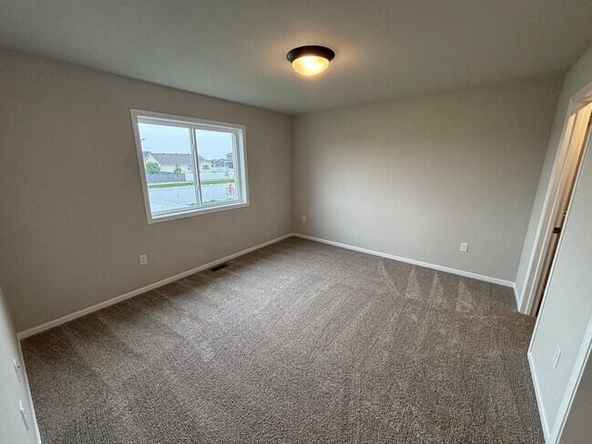 Building Photo - Stunning 3 Bed, 2 Bath New Build – 1,800 Sq Ft of Modern Comfort