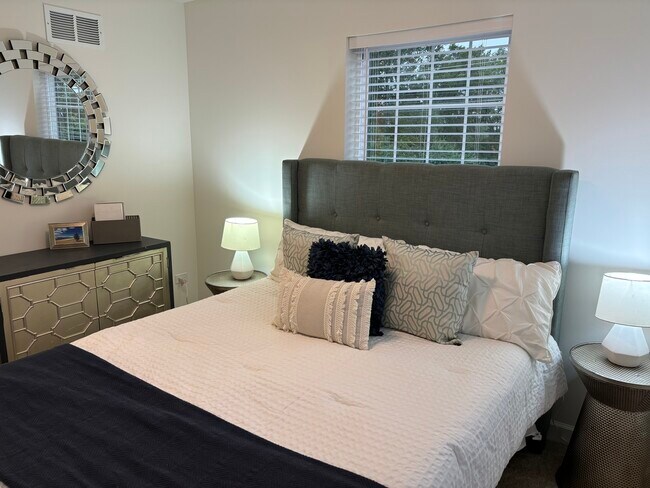 Foto del edificio - 1436 Naperville Wheaton Rd