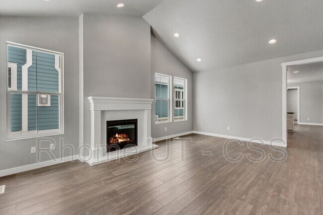 Foto del edificio - 9834 N Willowbank Dr