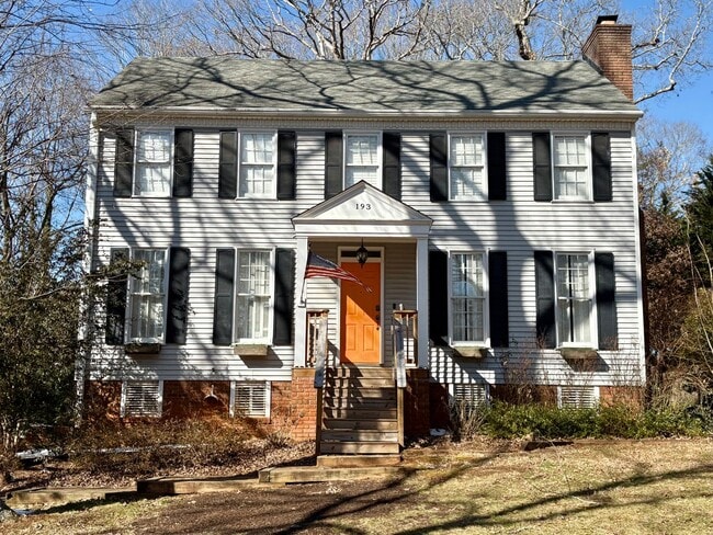 Building Photo - 193 Heather Dr