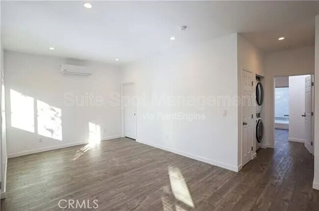 Foto del edificio - 456 N Batavia St