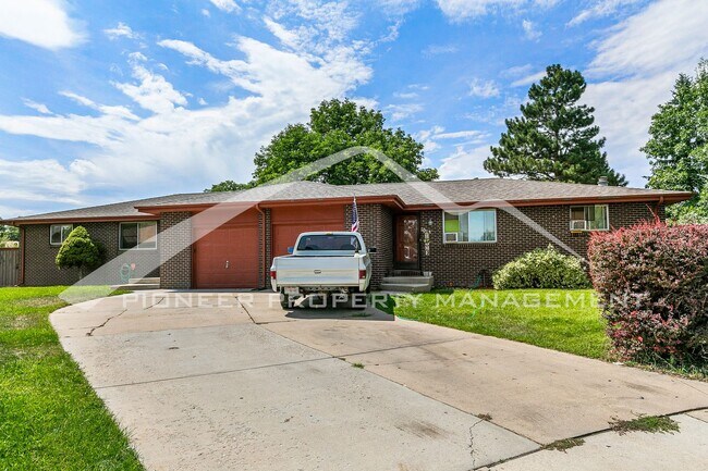 Building Photo - Beautiful 4 bedroom home in N. Longmont
