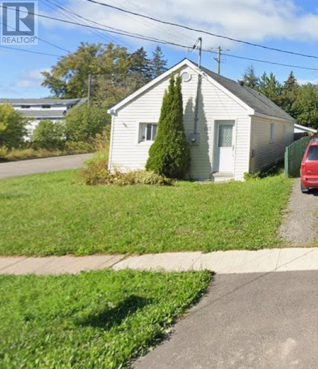 Building Photo - 227 Turner Ave