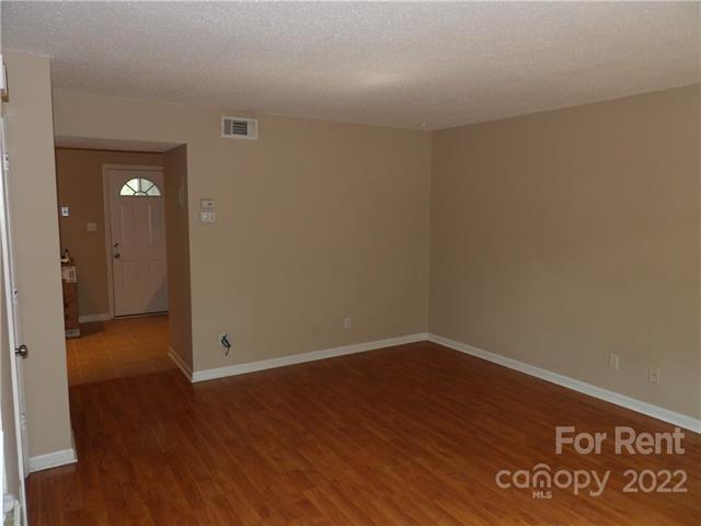 Foto del edificio - 2224 Yorkhills Dr