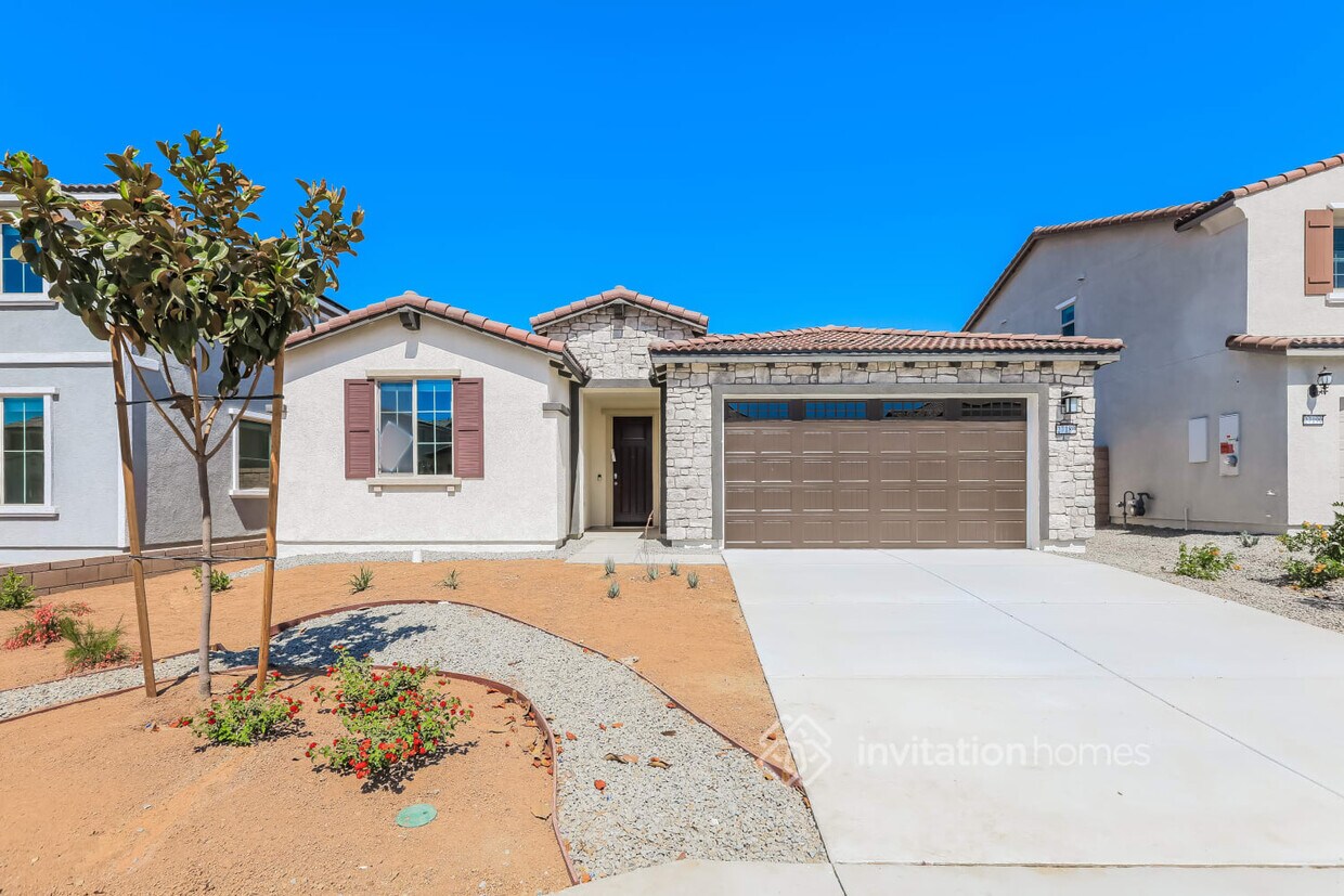 Primary Photo - 27180 Goldstone Dr