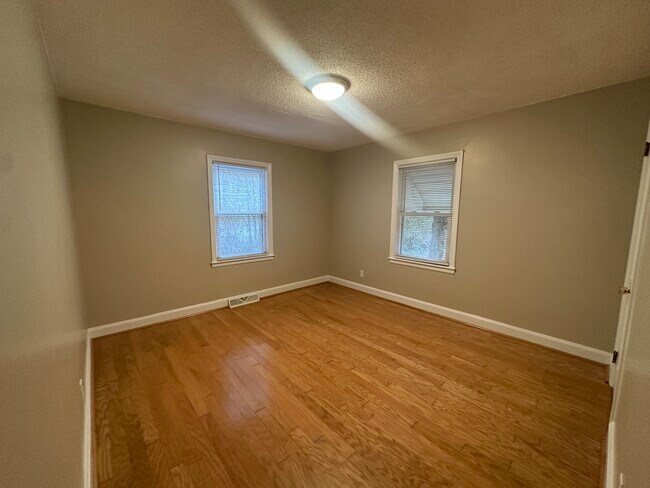 Foto del edificio - 1316 Kentucky St