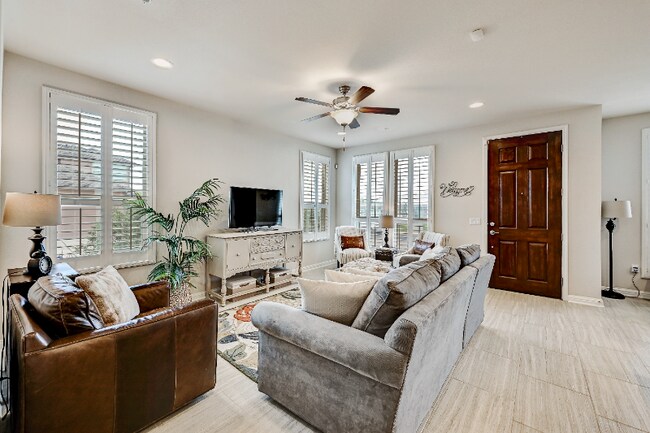 Foto del edificio - 6814 E Riverside Dr