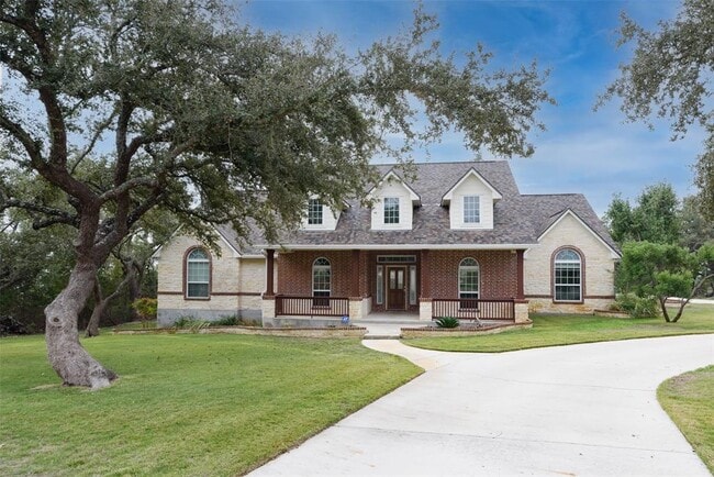 Building Photo - 2220 Comal Springs