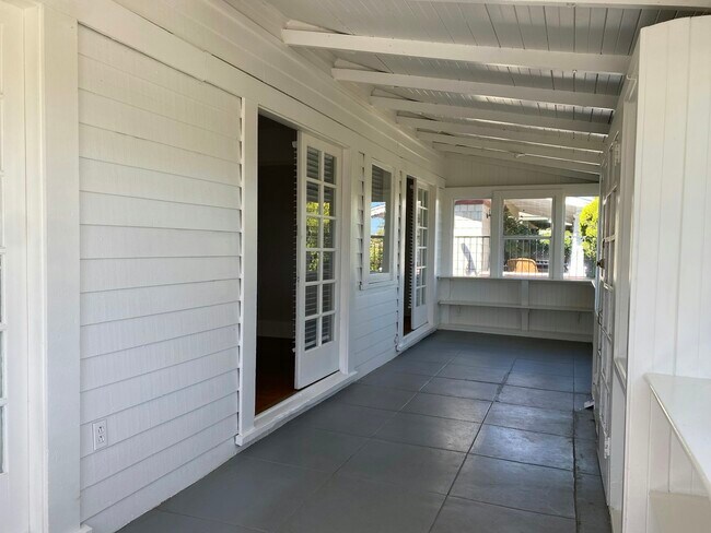 Foto del edificio - 2704 Landis St